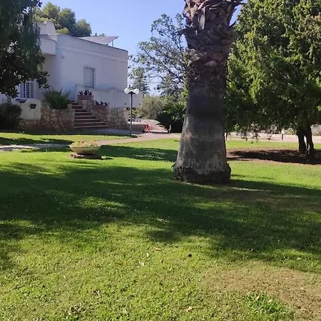 Bianca Villa Cozzana